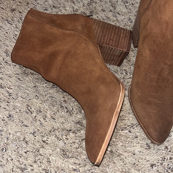 Aqua brown suede booties (size 6.5) - Picture 8 of 8